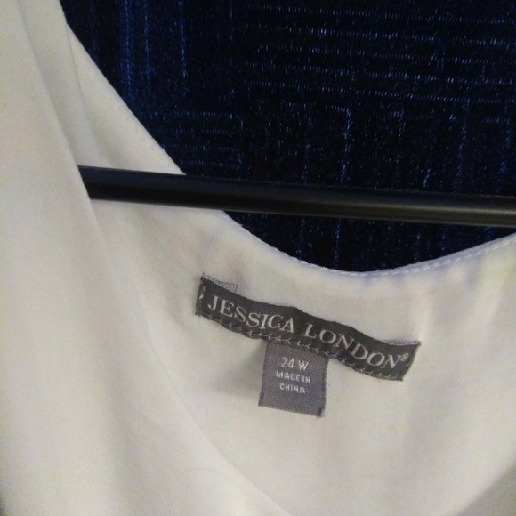 Tunic - Picture 3 of 3